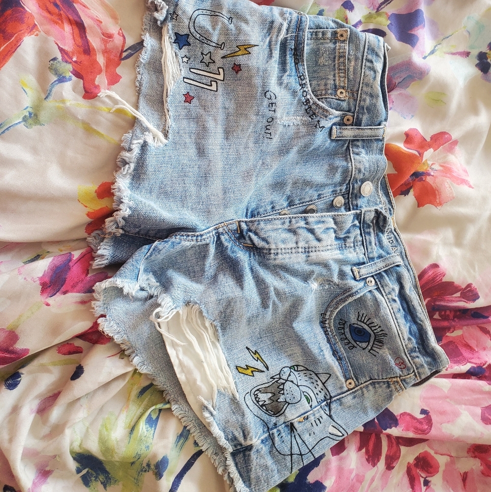 Embroidered shorts